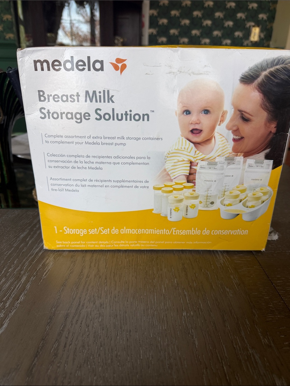 Medela Breast Milk Storage Set - White & Yellow